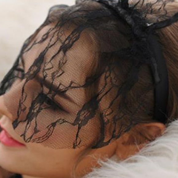 ONE LEFT! Gothic Bunny Ears Headband w Veil Lace - Picture 2 of 7